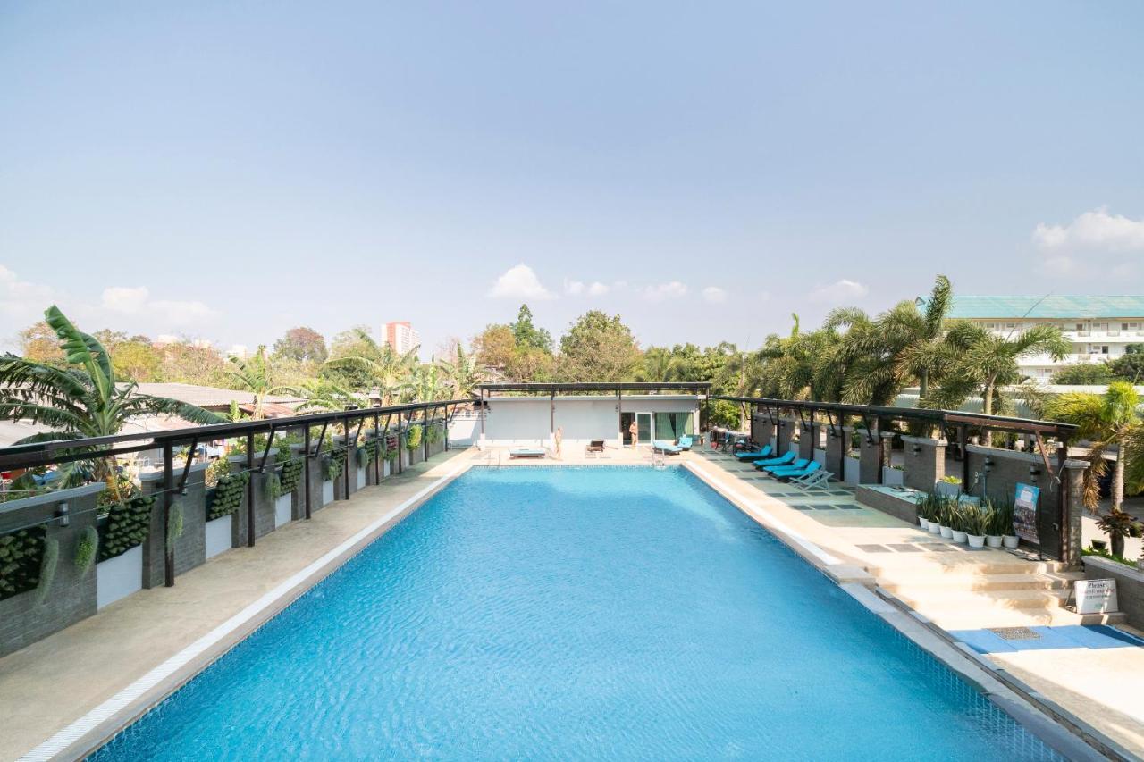 Oyo 829 Royal Thai Residence Bãi biển Jomtien Ngoại thất bức ảnh