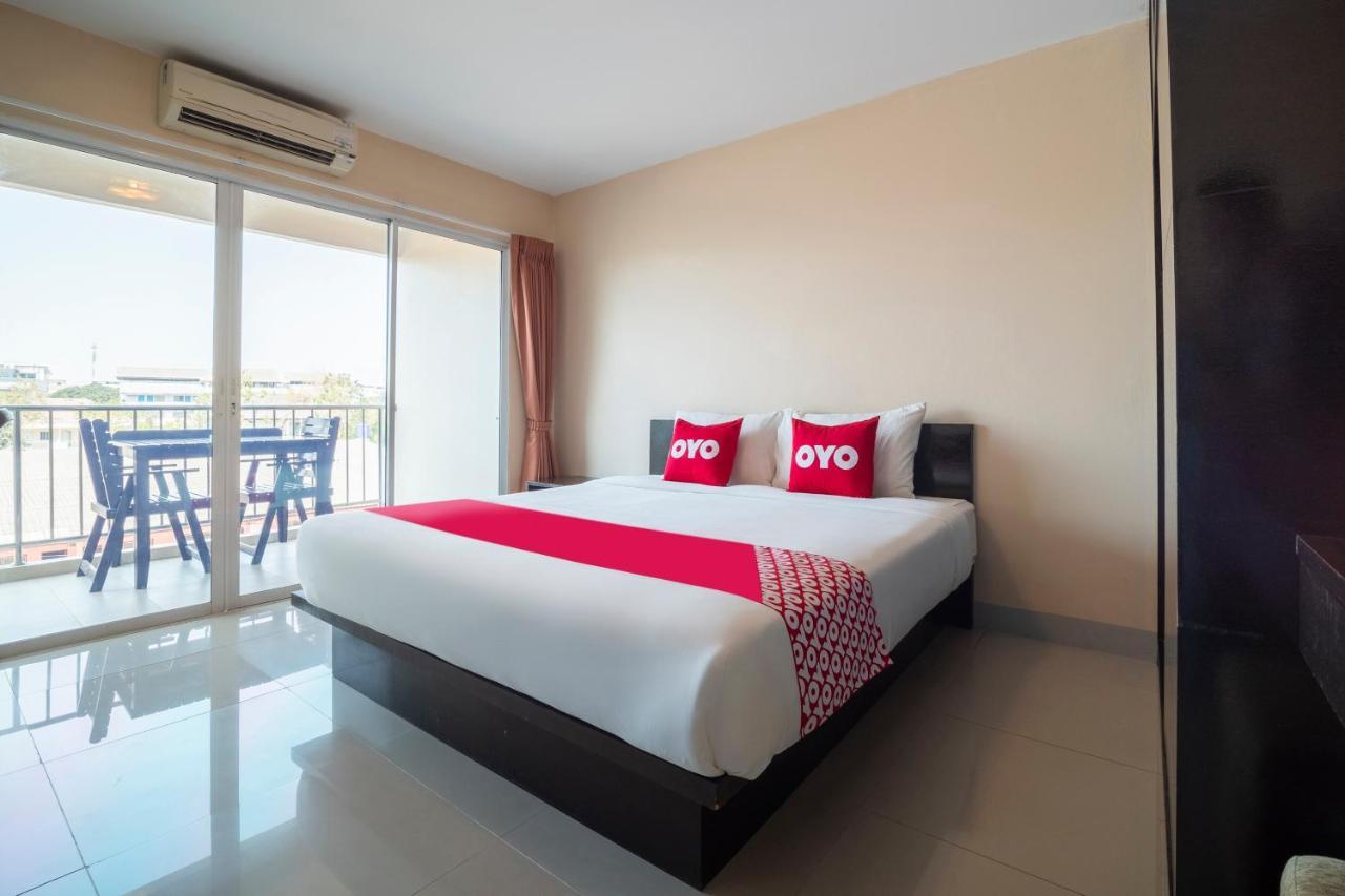 Oyo 829 Royal Thai Residence Bãi biển Jomtien Ngoại thất bức ảnh