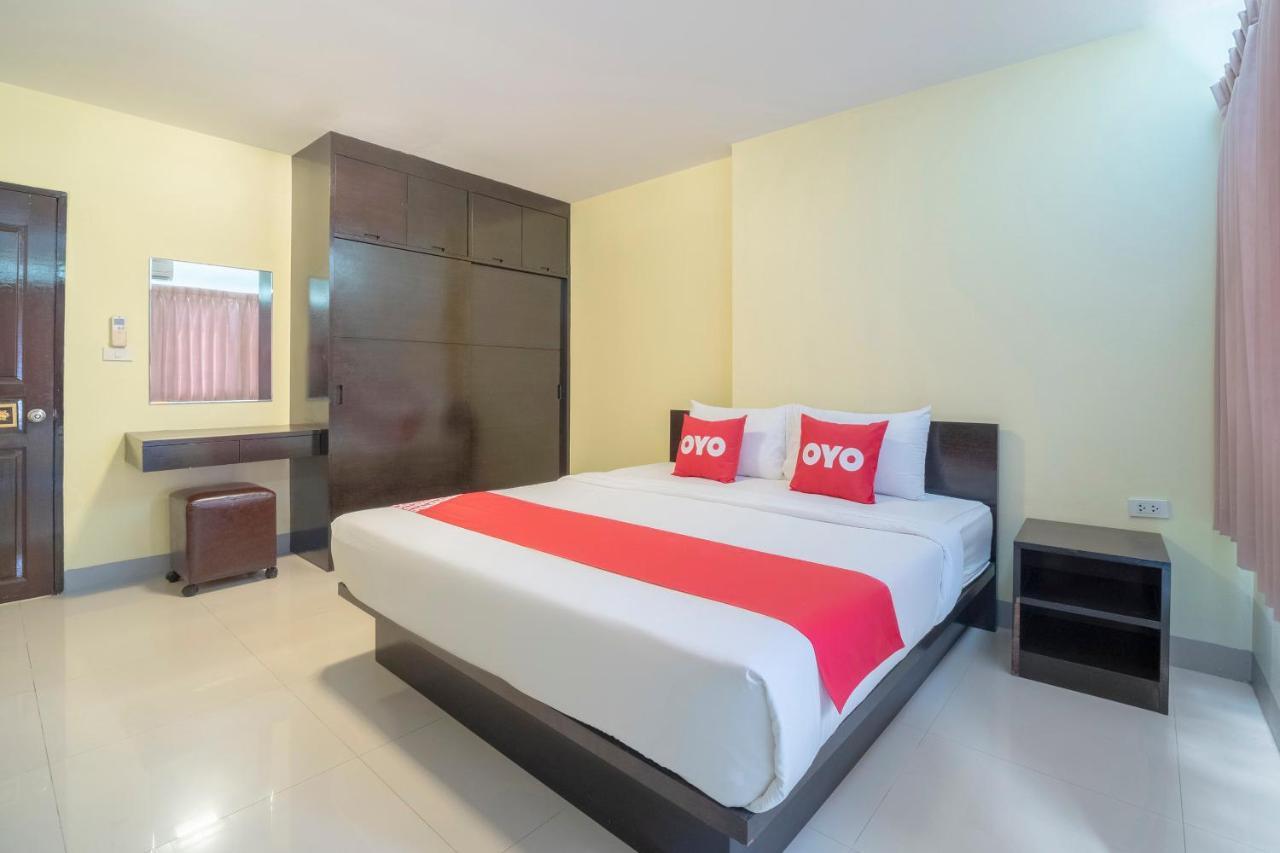 Oyo 829 Royal Thai Residence Bãi biển Jomtien Ngoại thất bức ảnh