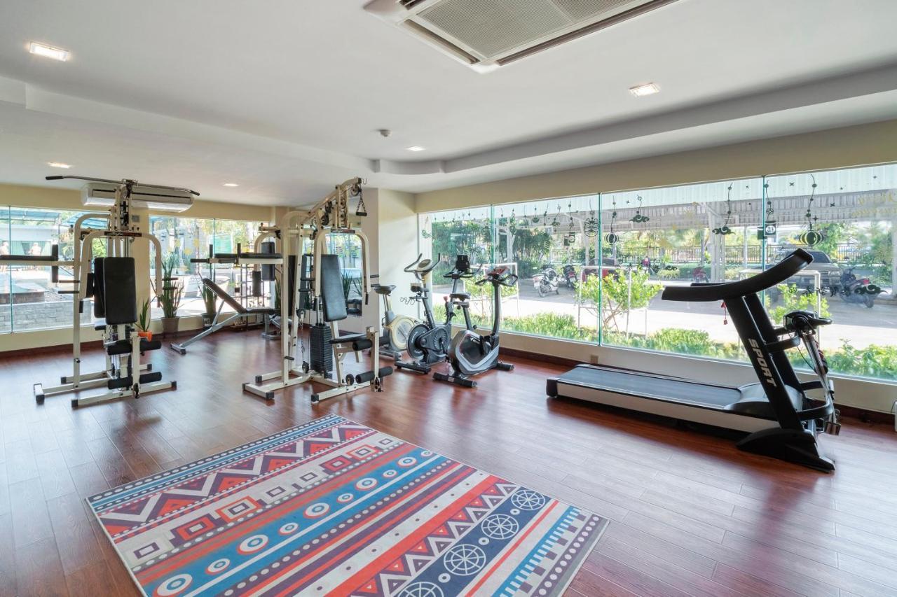 Oyo 829 Royal Thai Residence Bãi biển Jomtien Ngoại thất bức ảnh